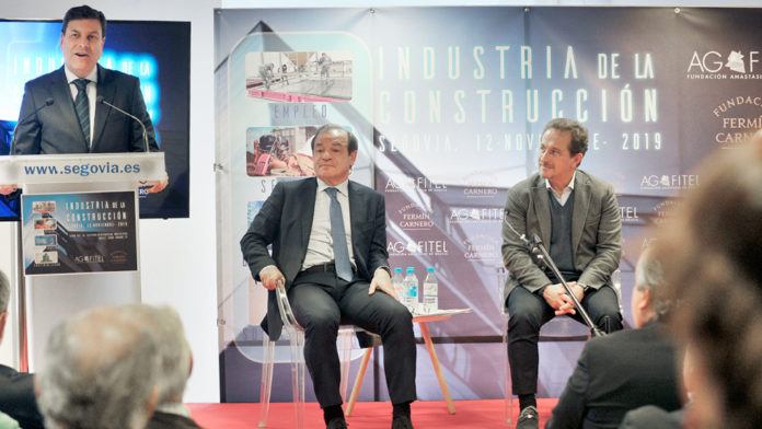 La construcción anima a los jóvenes a unirse a un sector más moderno